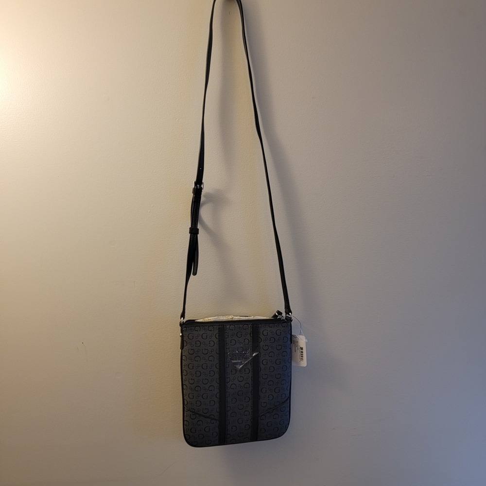 Guess Crossbody/ Purse